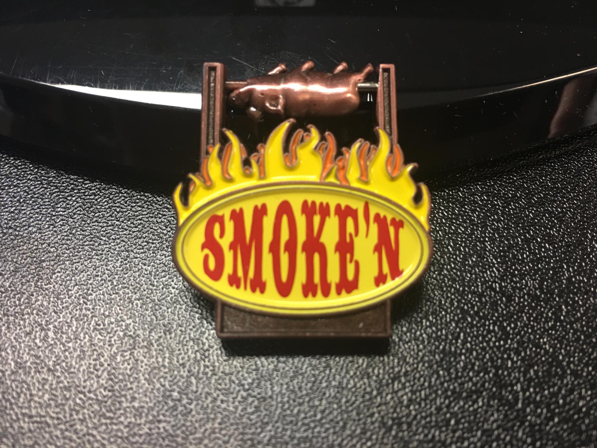Pincollector: Pig on a Spit (Spinner) Smoke'n BBQ Pin